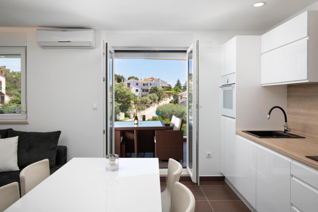 Monte Paradiso Sun Apartment Пула Екстериор снимка